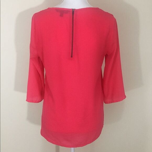 Express Bright Pink 3/4 Sleeve Loose Pullover Blouse Top Size Small - Picture 3 of 8
